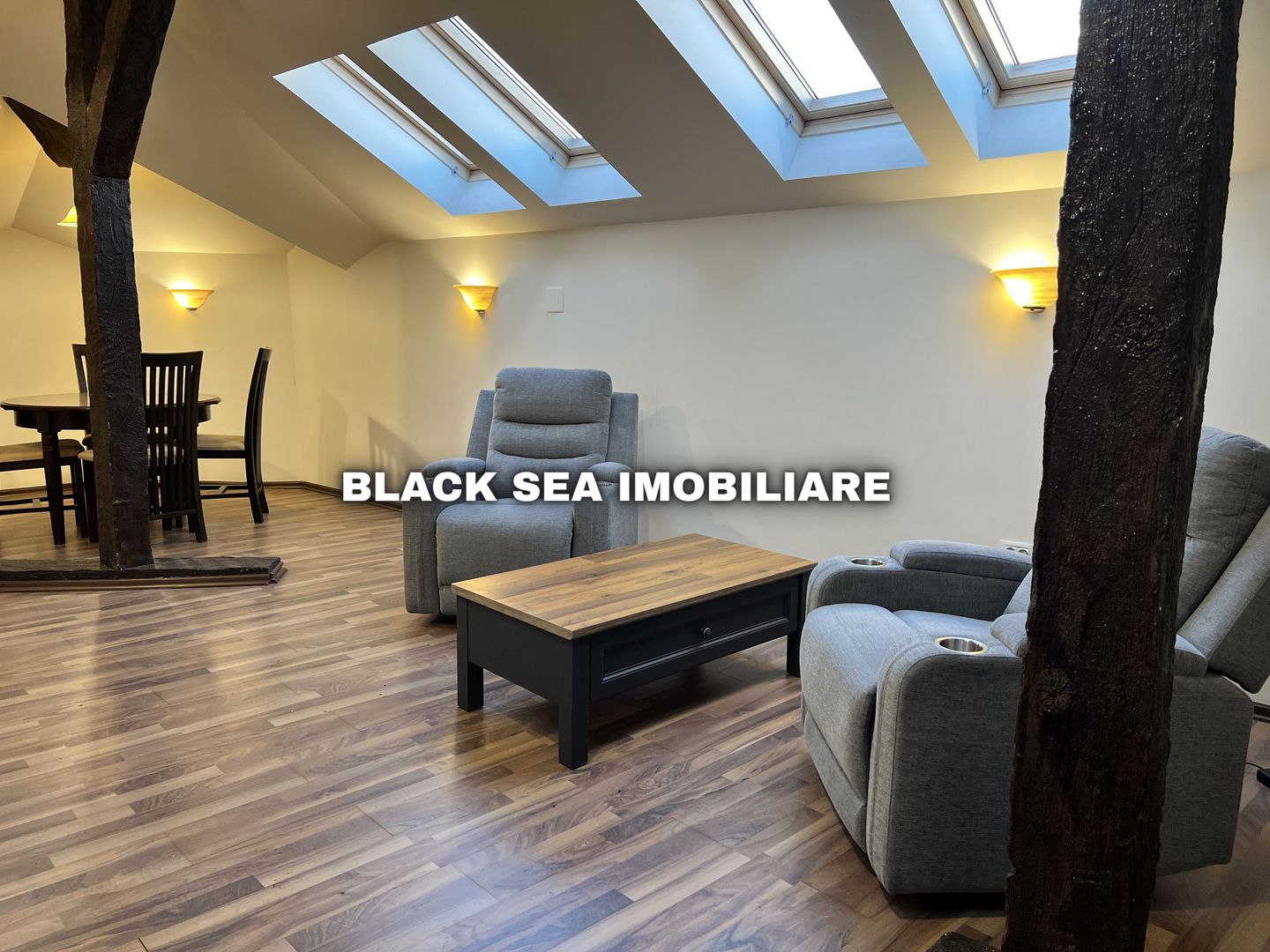 Apartament 3 camere zona Centrala foarte spatios - Termen Lung - Poză 2