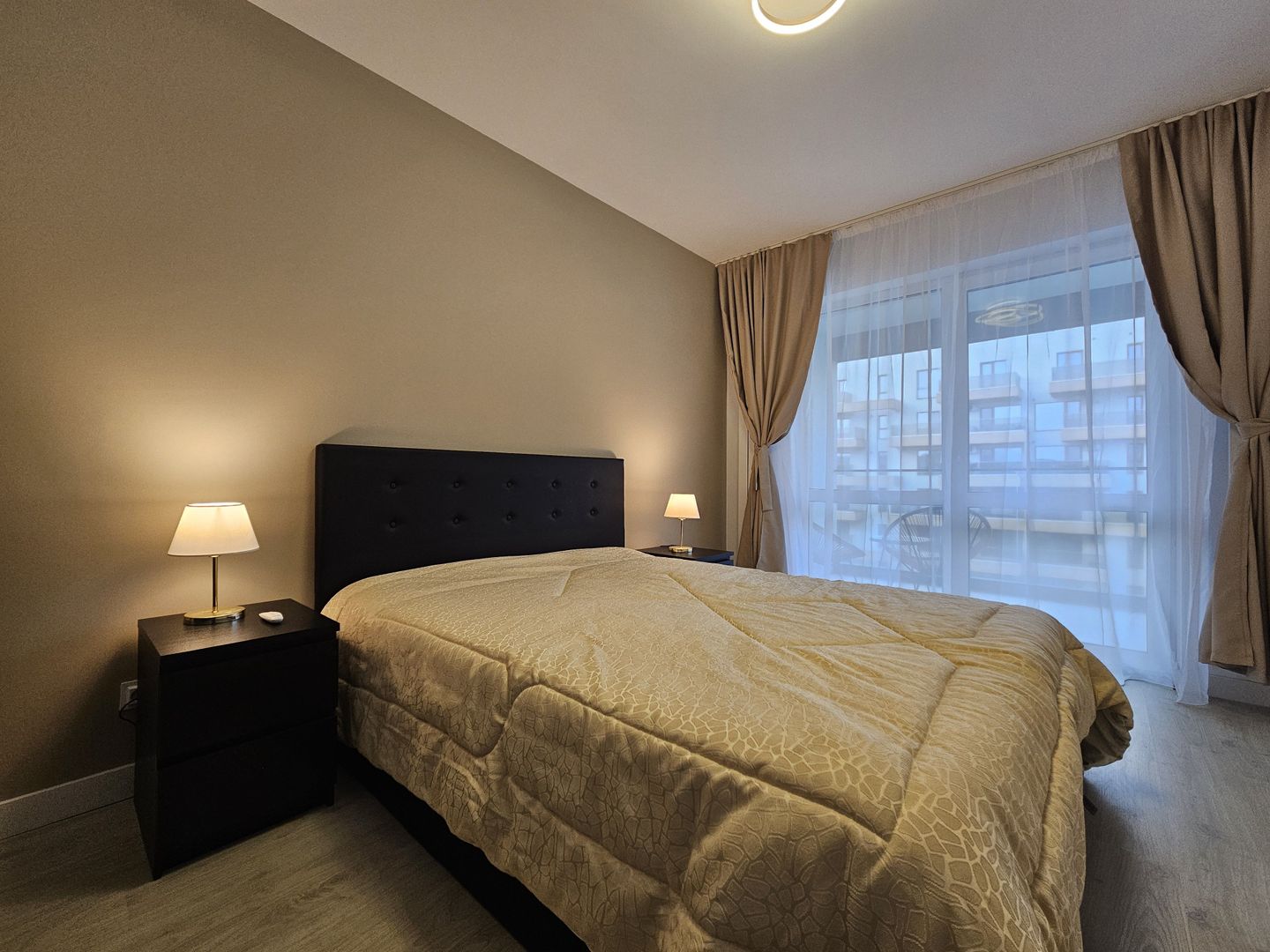 Apartament 2 camere lux decomadat Porsche Pipera Rond OMV - Poză 1