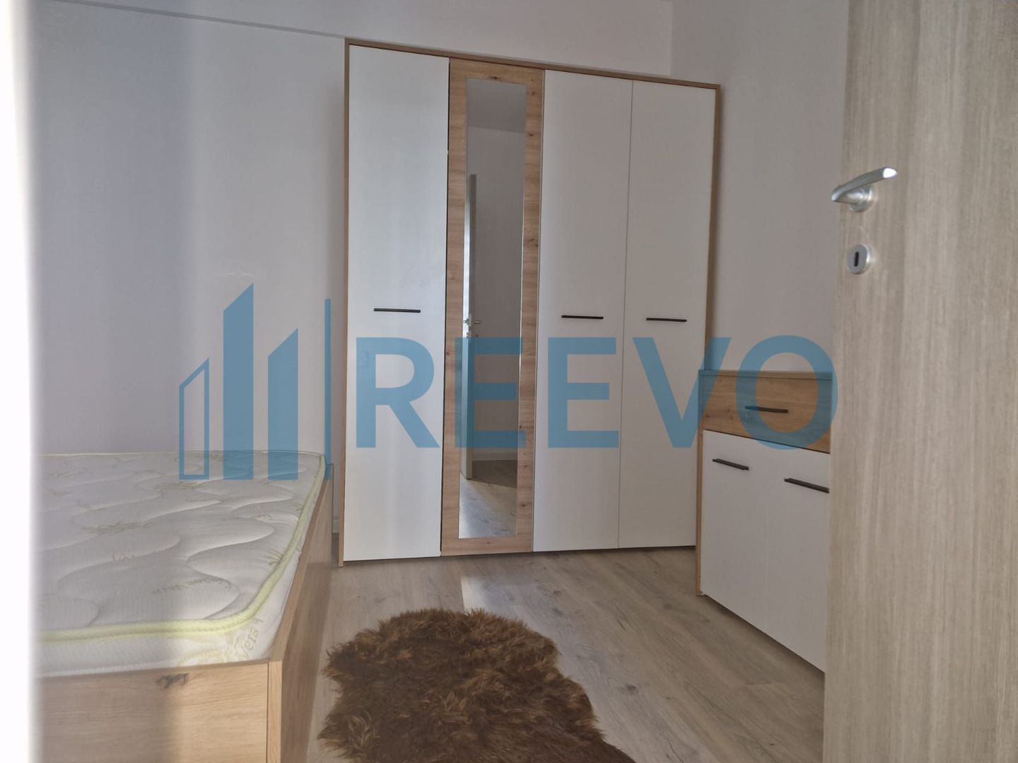 Apartament cu 2 camere de închiriat - Poză 8