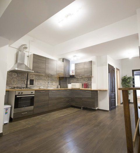 Apartament Central |  4 Camere  Spațiu Generos |  Ideal Investitie - Poză 7