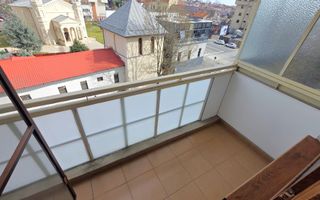 Garsoniera centrala langa Patria -mobilata -utilata -lift - Poză 5