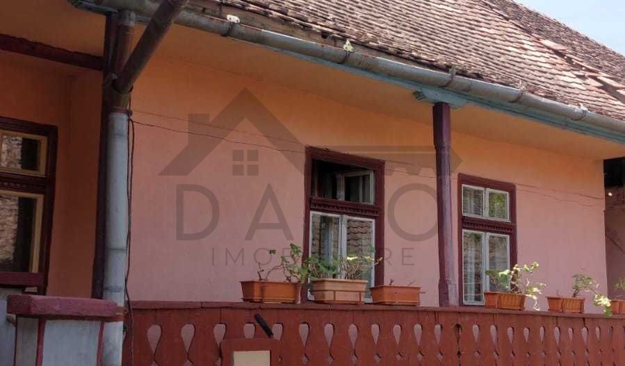 casa la tara in localitate la 30 kilometri de oras - Poză 5