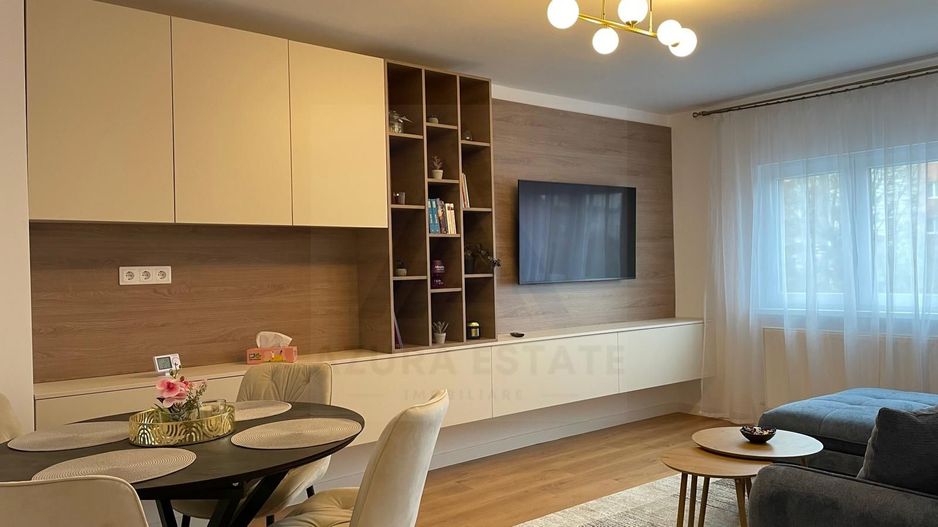Apartament 3 camere 2 bai etaj 1 balcon si 2 boxe in Terezian - Poză 1