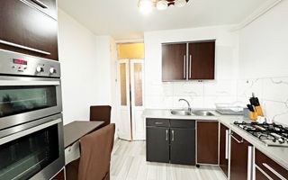 Apartament cu 3 camere la casa de inchiriat zona Decebal, Oradea - Poză 10