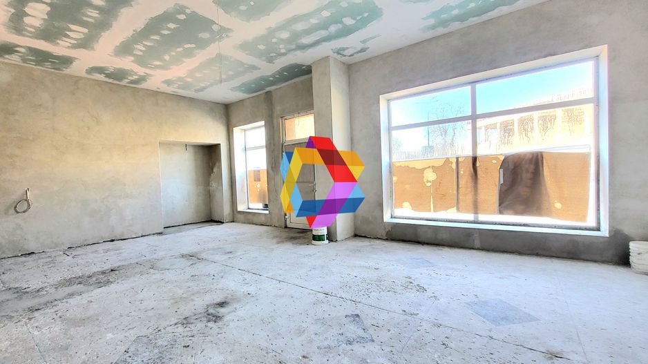 Spatiu cu vad pietonal intens - 65 mp # plus-imo.ro - Poză 1