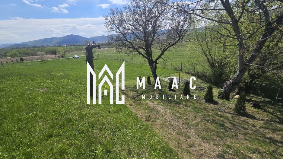 Teren 5400 mp superb cu livada si vedere spre munti Orlat - Poză 5