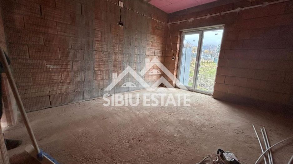 Casa 130 mp, teren 2800 mp, priveliște superbă – Marginimea Sibiului - Poză 7