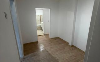 Apartament 2 camere de vanzare Apusului - Poză 2