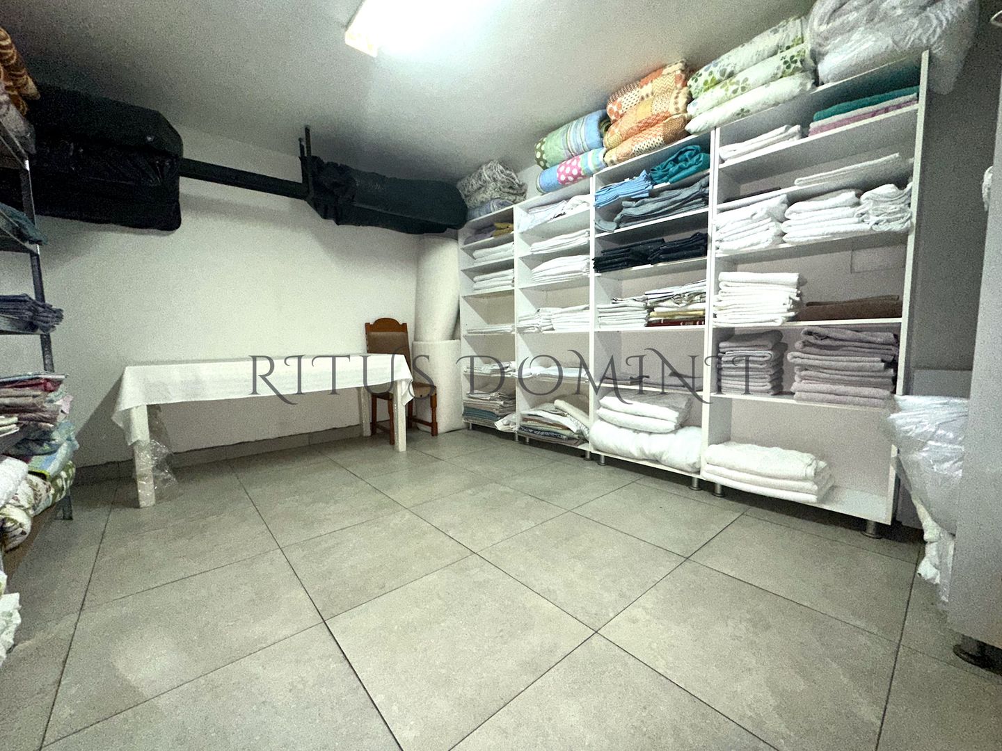 Hotel superb de vânzare, Bihor, 16 camere - Poză 10