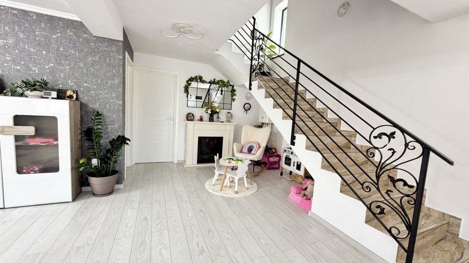 Casa 4 camere Stefanesti + teren 485 mp - Poză 19
