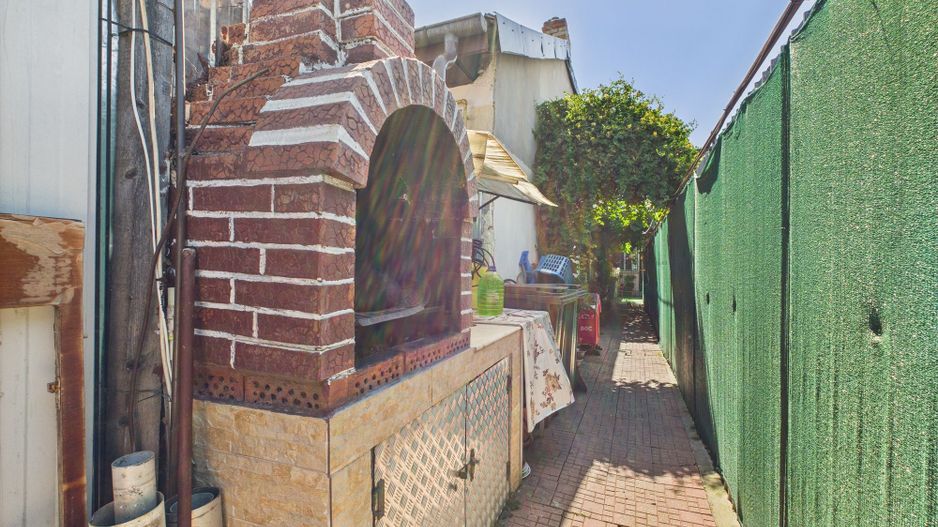 Casă cu 4 camere pe Bd. Laminorului – modernă și întreținută - Poză 27