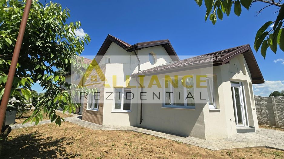 Casa individuala- 6 camere - 4 bai- 3 dressinguri-100m de autobuz - Poză 3