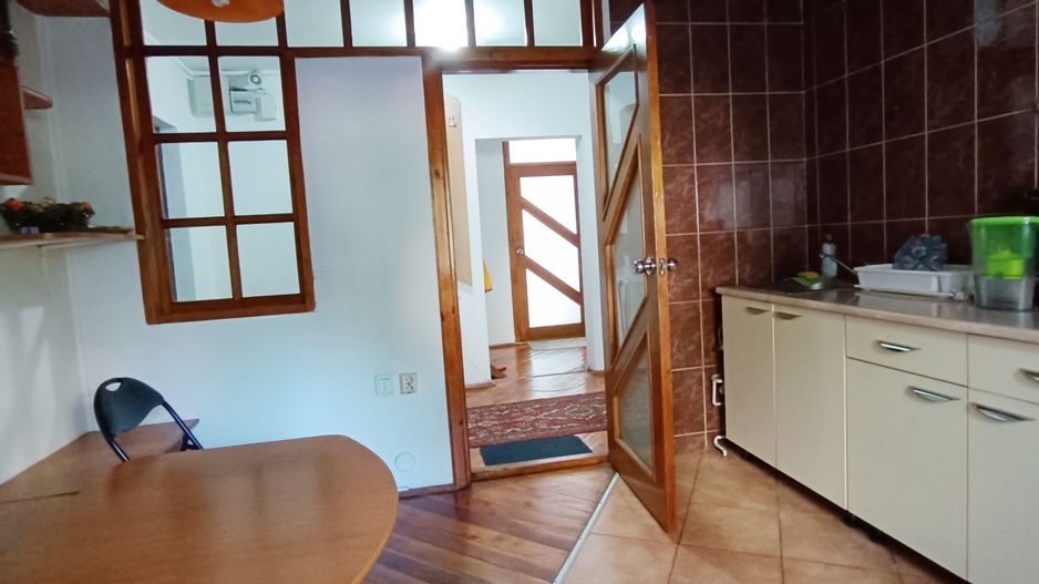 Apartament cu 3 camere decomandate,Carpatilor-Judetean - Poză 11