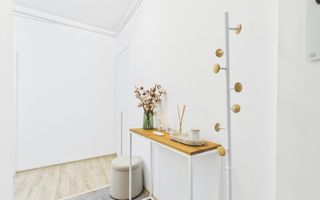 Apartament cu 3 camere de vanzare, centrala proprie - Mihai Bravu - Poză 6