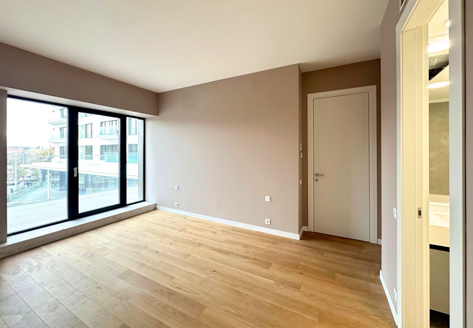 Închiriere apartament 4 camere cu grădină proprie ONE Verdi - Poză 33