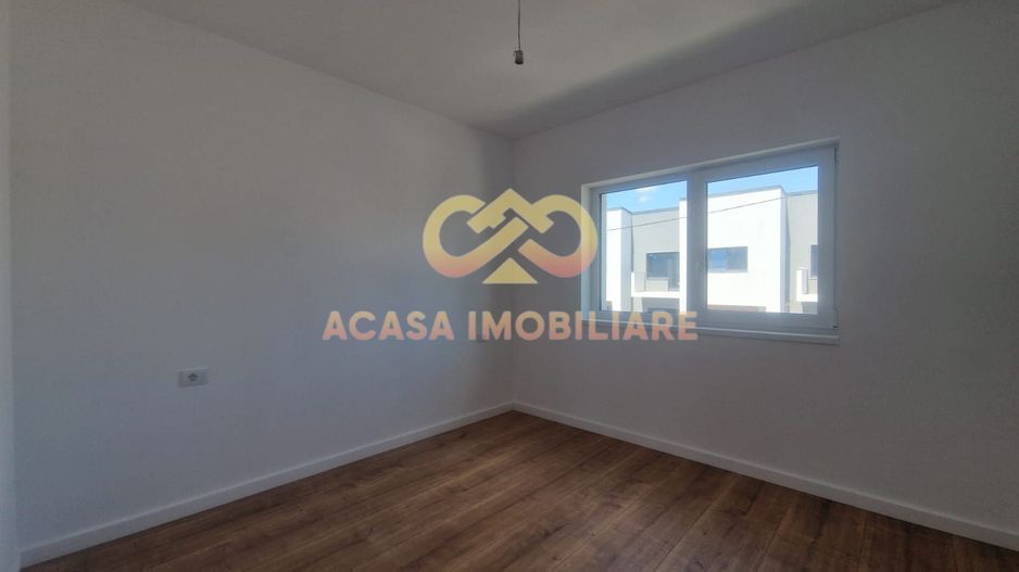 NOU APARTAMENT 4 CAMERE INTABULAT  101 MP CU GRADINA - Poză 23