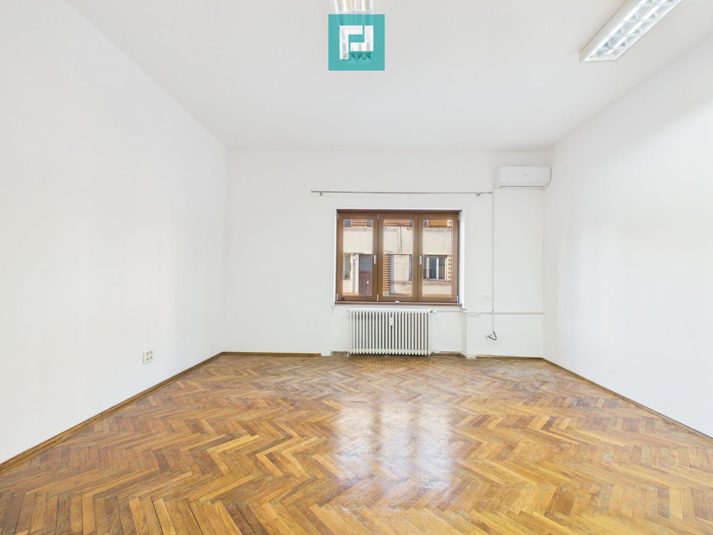 Apartament de închiriat cu 2 camere central, Arad - Poză 4
