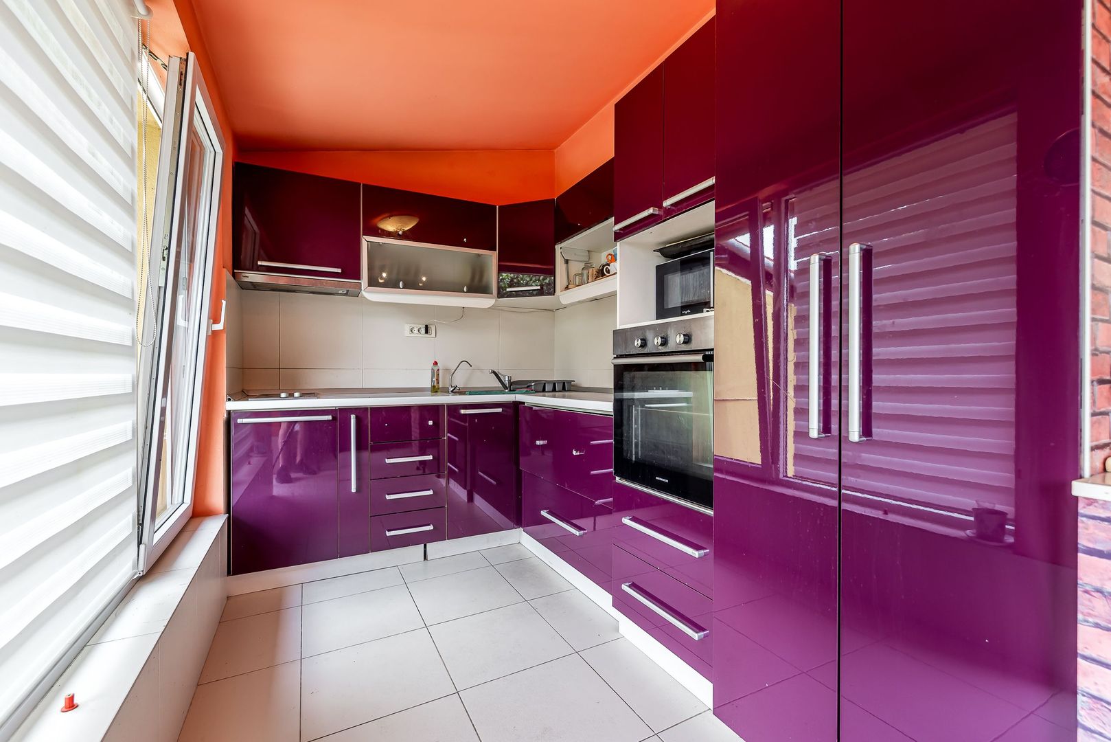 Casa Solida cu Mansarda in Zona Excelenta Parneava - Poză 5