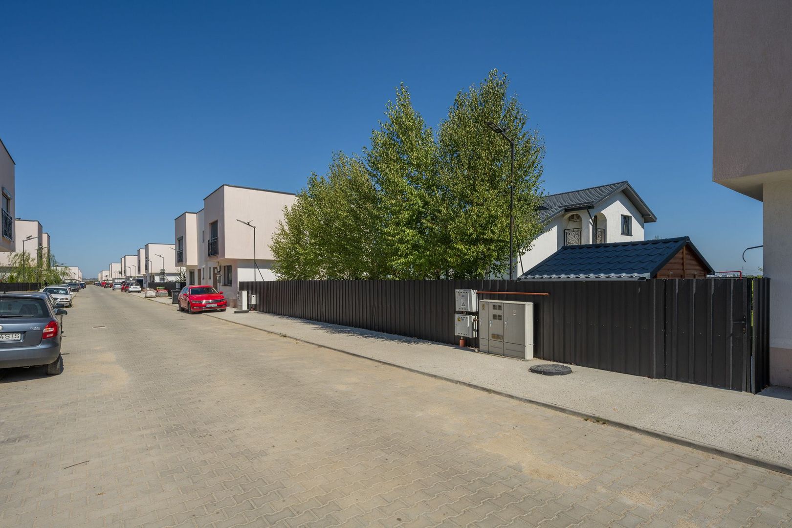 Casa cu Mesteceni!  Complex Lalelelor Domnești - Poză 4