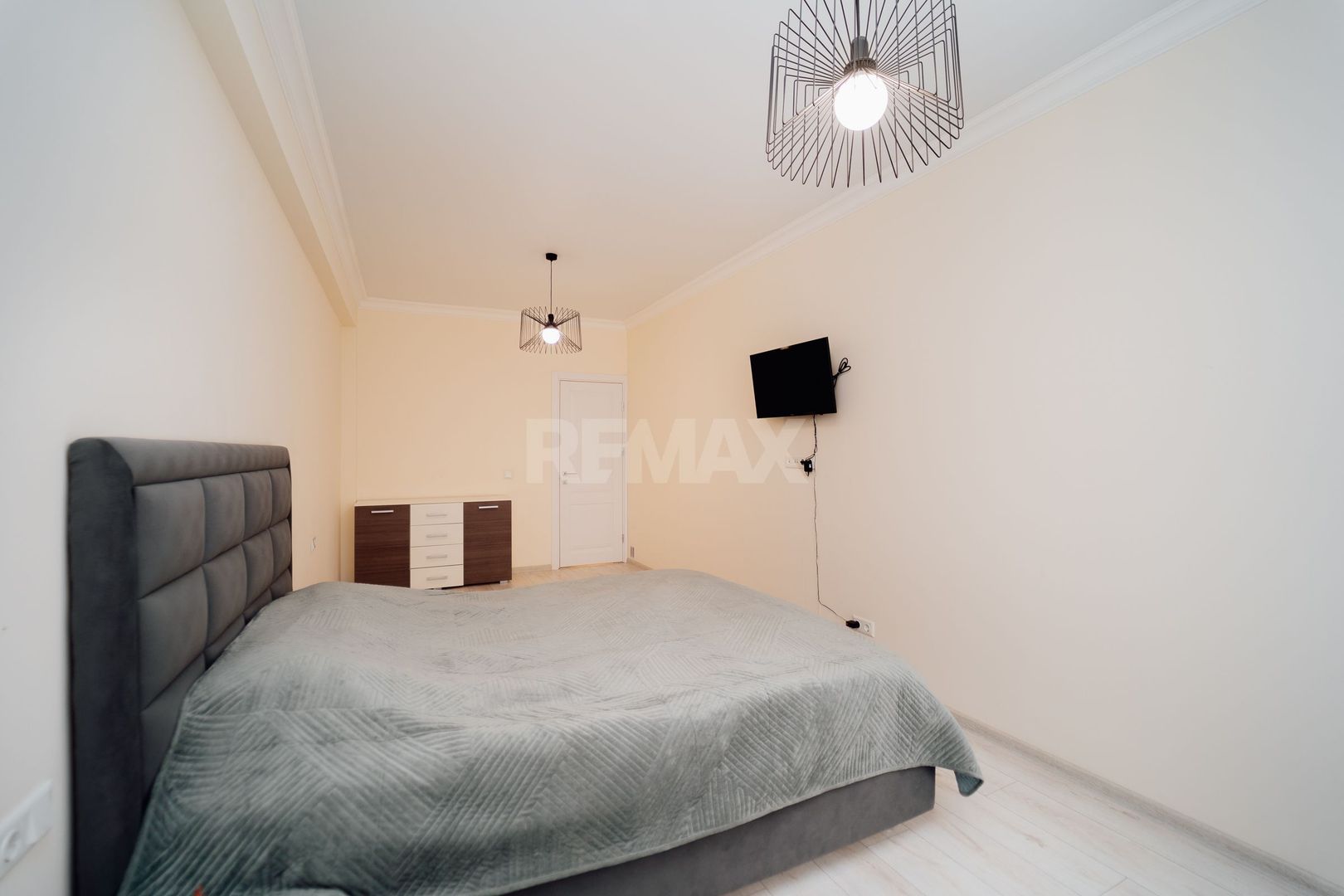 Apartament la chirie - Poză 3