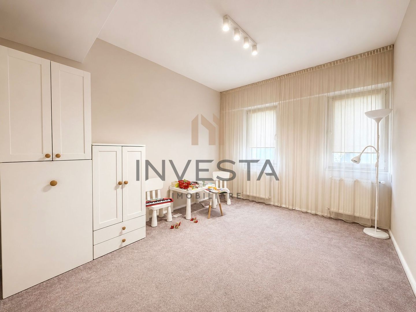 Apartament cu 4 camere si 2 parcari de inchiriat in zona Buna Ziua - Poză 6