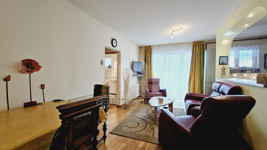 Apartament cu 3 camere decomandate, Maieri - Poză 1