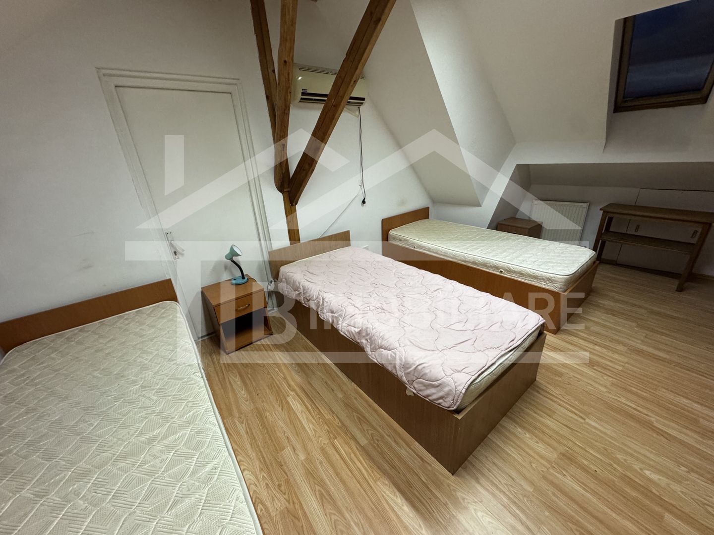 Apartament de 5 camere, 135mp, zona Petrom - Poză 9