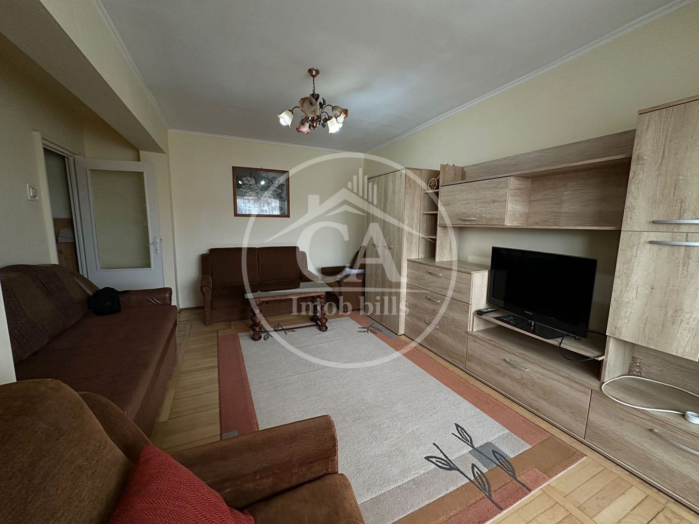 Apartament cu 3 camere de închiriat în zona Rogerius, Oradea. - Poză 1