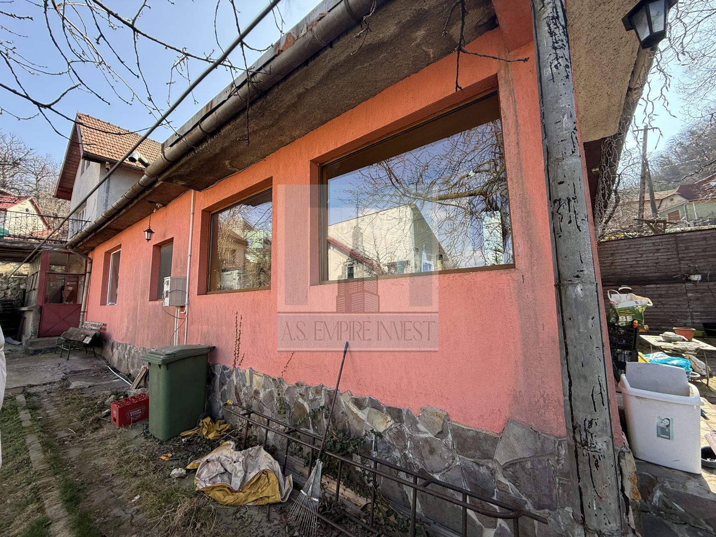 Apartament 3 camere,82 mp utili, la casa, singur in curte-zona Central - Poză 2