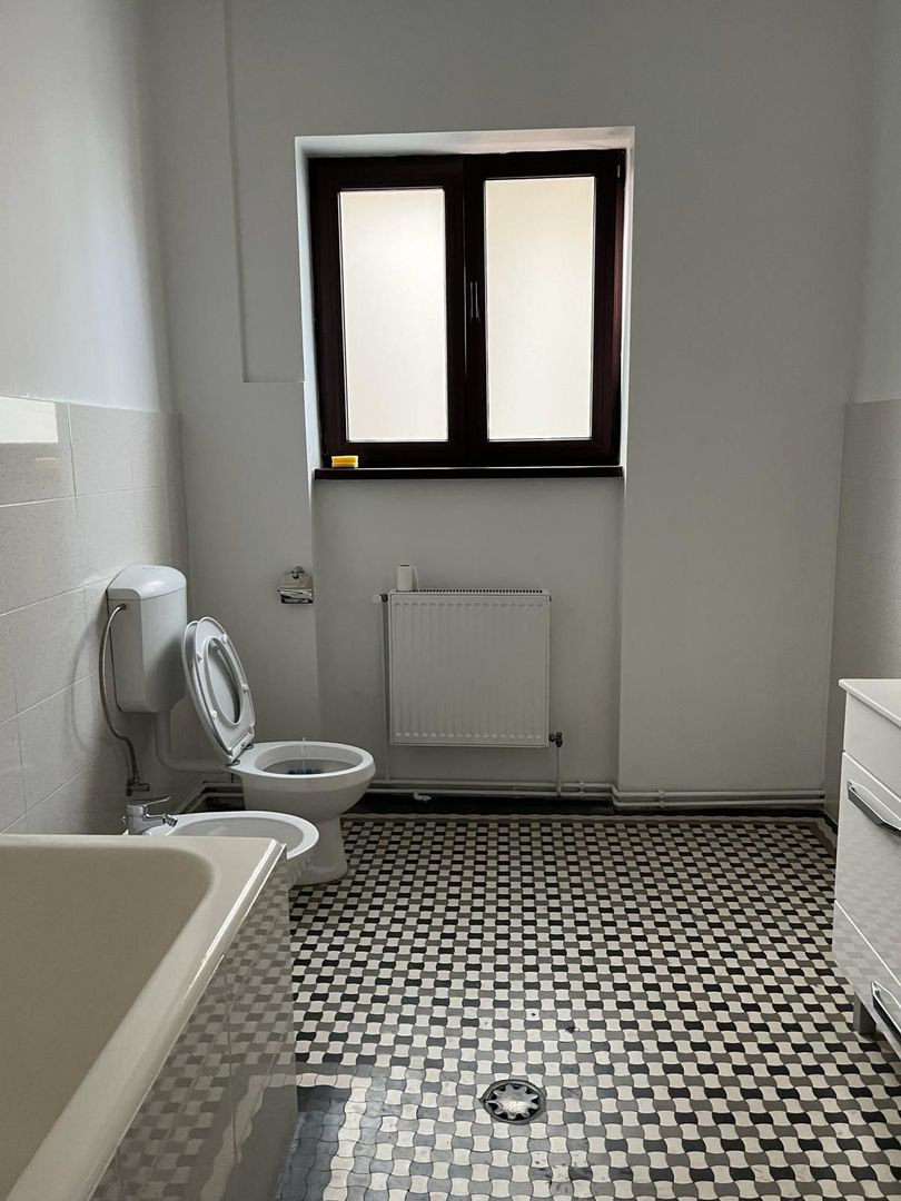 Apartament in vila 5 camere / zona Herastrau Nord - Biserica Cașin - Poză 13