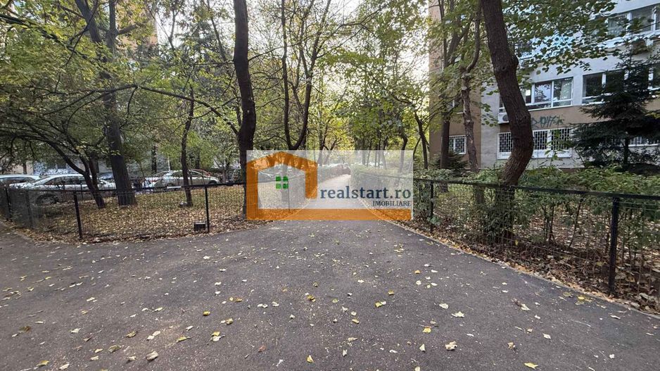 Bloc anvelopat, Romancierilor, toate instalatiile noi, 2 lifturi - Poză 24