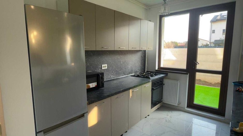 Inchiriez apartament 2 camere + curte proprie, parcare - Poză 7