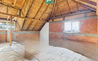 Casă cu panoramă spre dealurile Șiriei - Poză 6