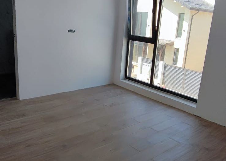 Casa..Vila cu 5 camere de vanzare.......Nord Bragadiru..... - Poză 17