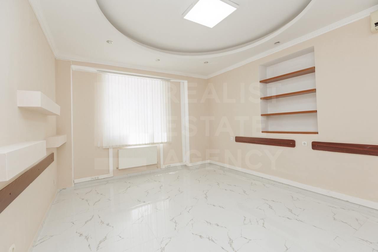 Chirie, oficiu, 320 mp, situat, str. 31 August, Centru - Poză 6