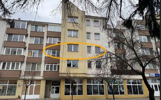 Apartament 3 camere de inchiriat | nemobilat, neutilat | langaDoboz - Poză 1