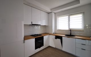 Vila 3 camere Cosmopolis - Poză 1