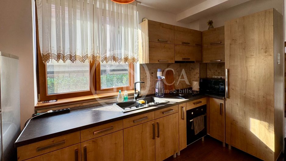 Casă de vânzare cu 5 camere in Sânmartin, Bihor - Poză 10