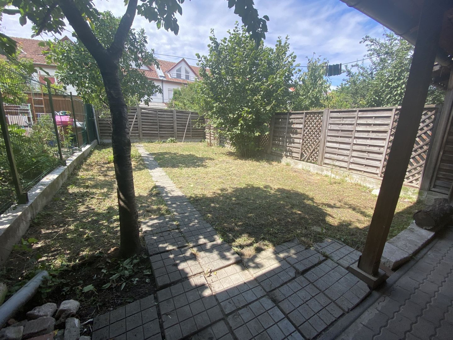 Casa de vânzare/închiriere zona Lunei - Poză 38