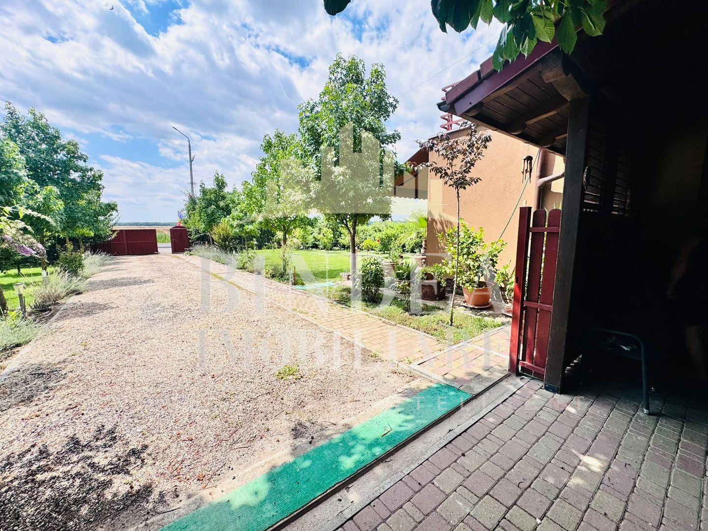Proprietate individuala premium la intrare in Pischia - Poză 2