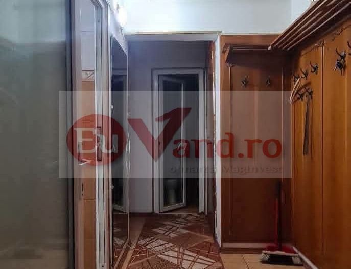 De vanzare apartament cu 2 camere, central, Bloc BR, et. 2, 76.000 euro - Poză 7