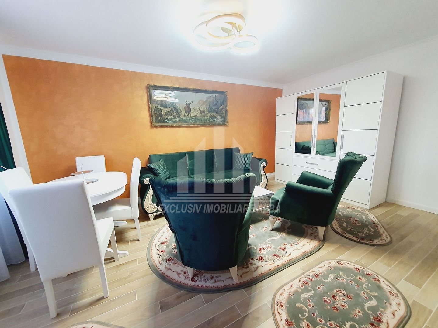 Apartament cu 3 camere decomandate, Centru - Poză 2