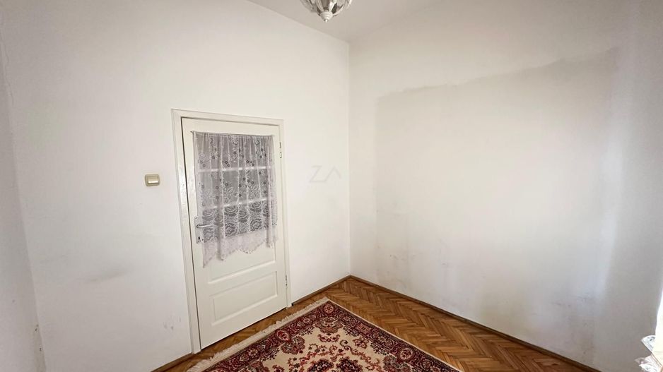 Casa individuala cu 5 camere decomandate. Pozitie excelenta. DIsponibila imediat - Poză 7