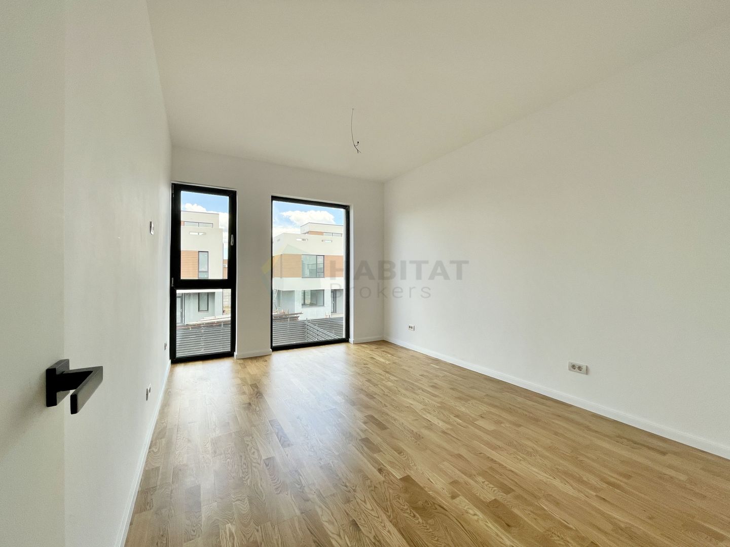 Vila Individuala 5 camere Tunari - Poză 9