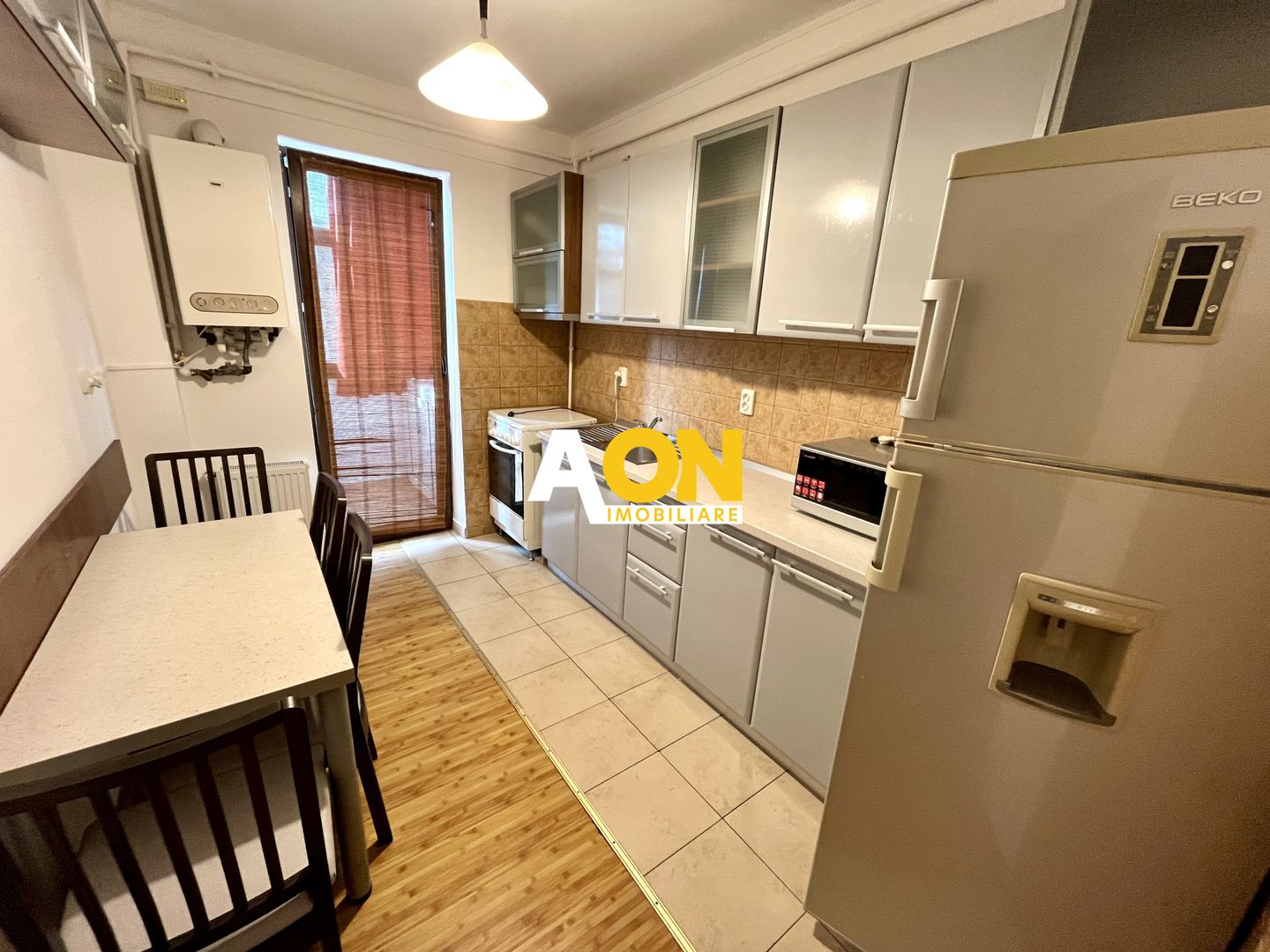 Apartament cu 2 Camere, Etaj 2, Zona Stadion - Poză 3