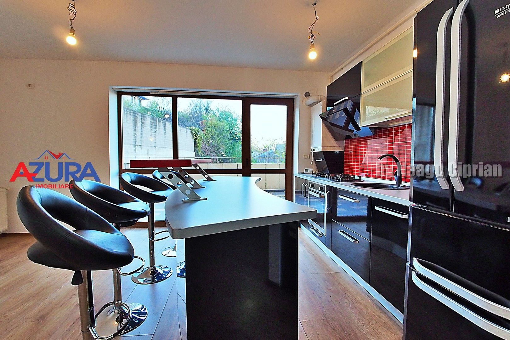 AZURA Imobiliare - Ap 3 camere + Garaj, Et 3, ULTRACENTRAL, Bloc Nou - Poză 18