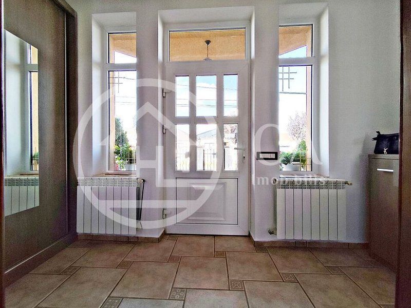 De vanzare, Vila plus casa de oaspeti zona Oncea, Oradea. - Poză 5