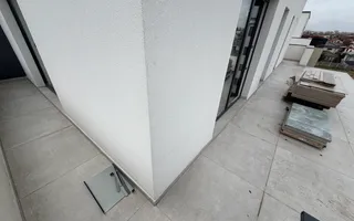 Terasa 40 mp. Zona Buziasului. Luminos. - Poză 12