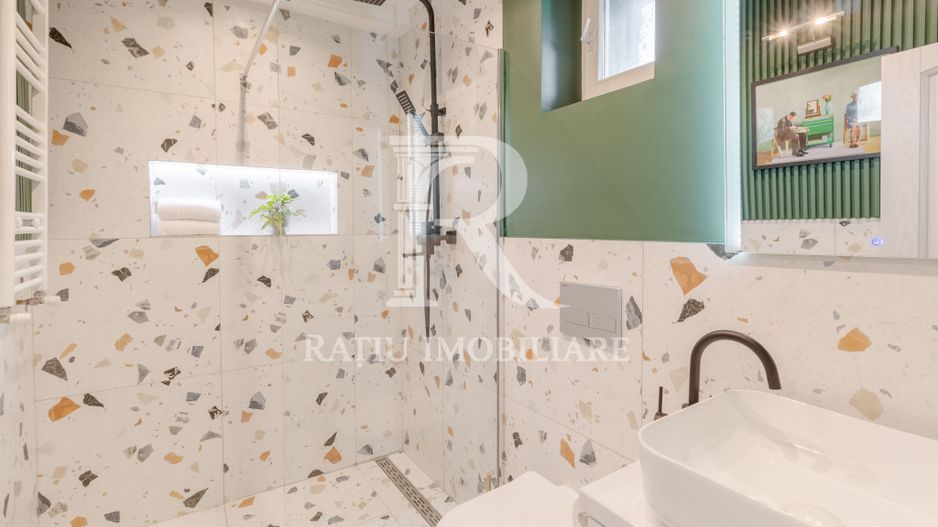 Casa cu 3 camere  | Ultracentral | Oradea - Poză 17