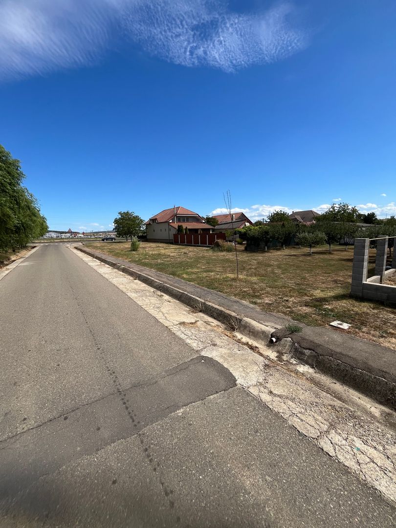 Teren intravilan de vanzare in Marghita – 800 mp, 2 fronturi stradale - Poză 5